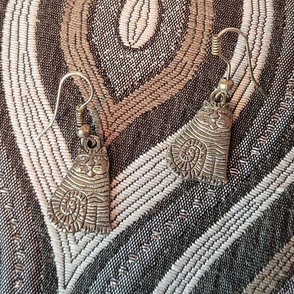 Silver Cat Earrings - Picture 2 of 4